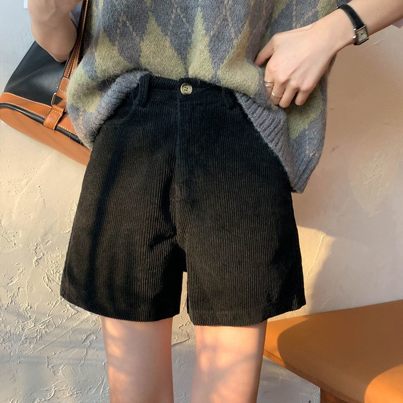 

2021 New 3 colours sm spring summer waist women's shorts soild color velvet loose casual long leg short of women (x1069) D1WI, Black