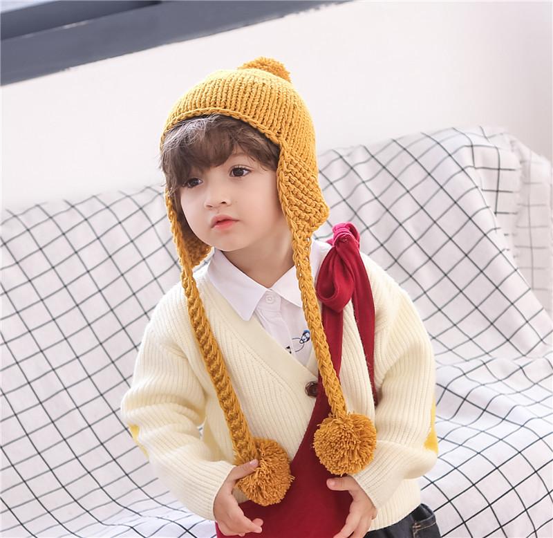 

Unisex Cute Solid Knitting Cap Winter Warm Knitted Hat with Earflap and Pompoms for 2-5 Y Boys Girls, Black