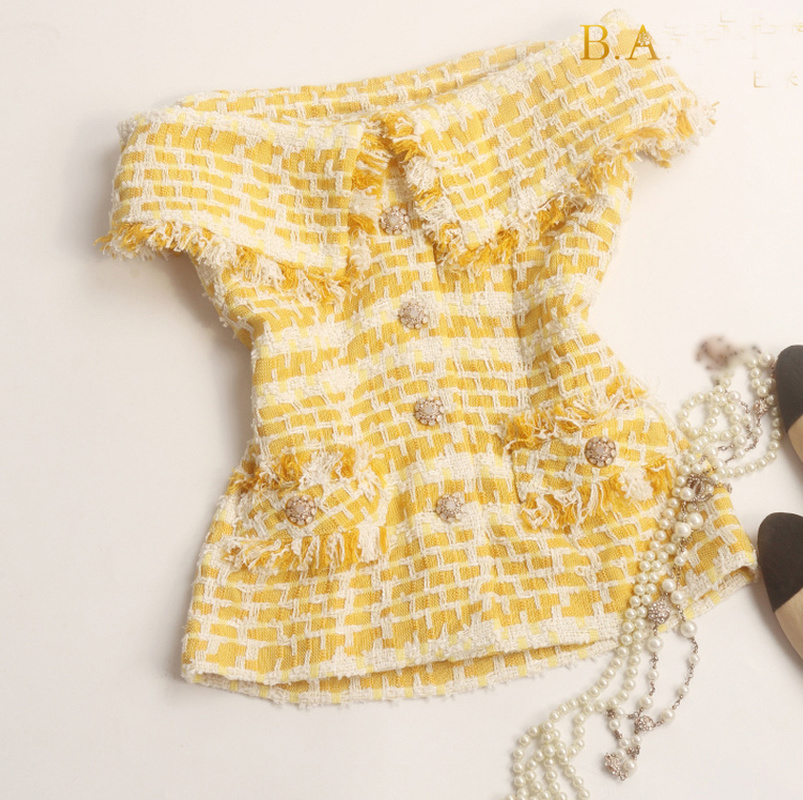 

2020 summer women sexy strapless tweed vest rhinestone buttons tassel yellow white plaid top Thailand sexy knitted top Y670 1023, Black;white