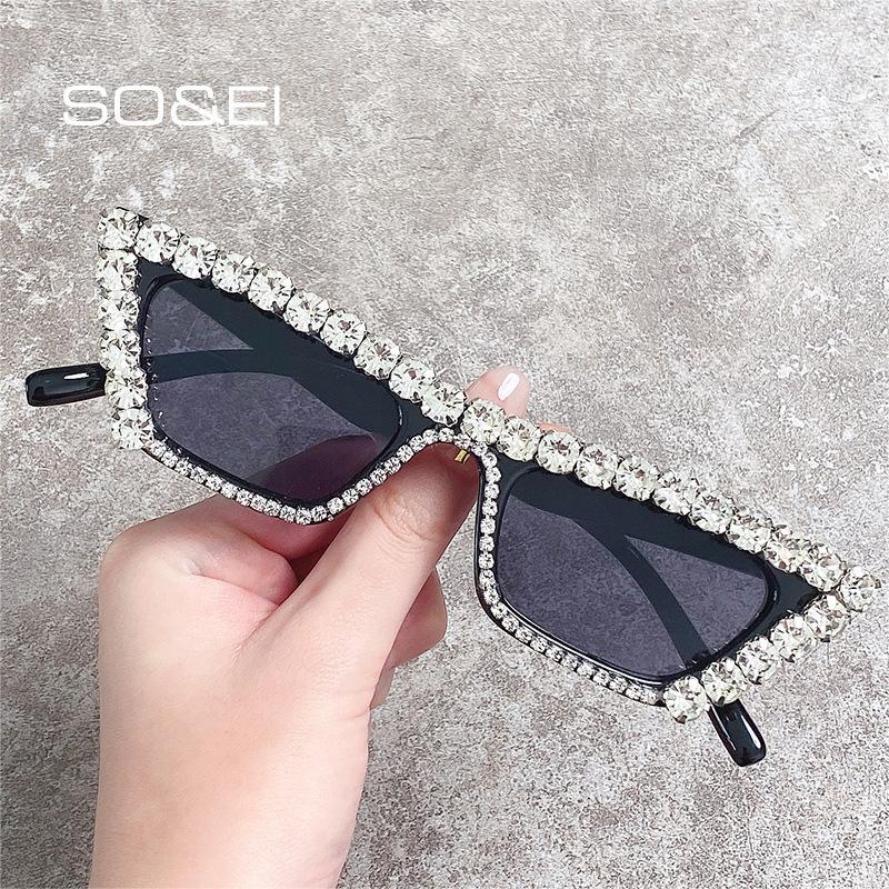 

Sunglasses SO&EI Fashion Small Cat Eye Luxury Rhinestones Women Vintage Square Diamond Eyewear Men Sun Glasses Shades UV4001