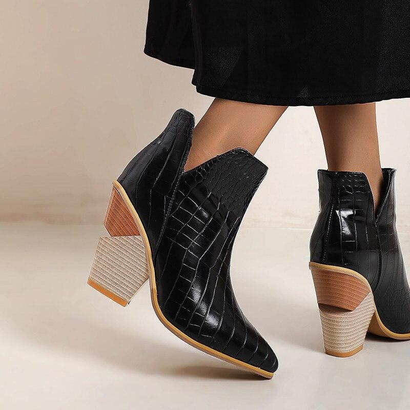 

Autumn Winter Casual Western Cowboy Ankle Boots Women Snake Cowgirl Booties Short Cossacks Botas High Heels Shoes 2020
