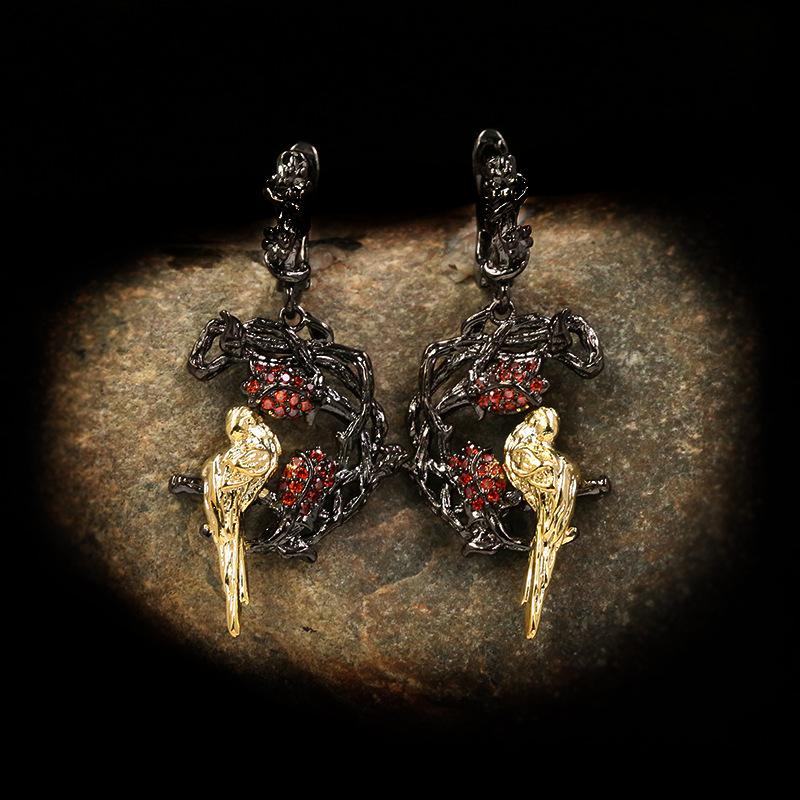 

Dangle & Chandelier Creative Animal Ladies Earrings Magpie Personality Pendant Earring Black Gold 925 Silver Jewelry Vintage