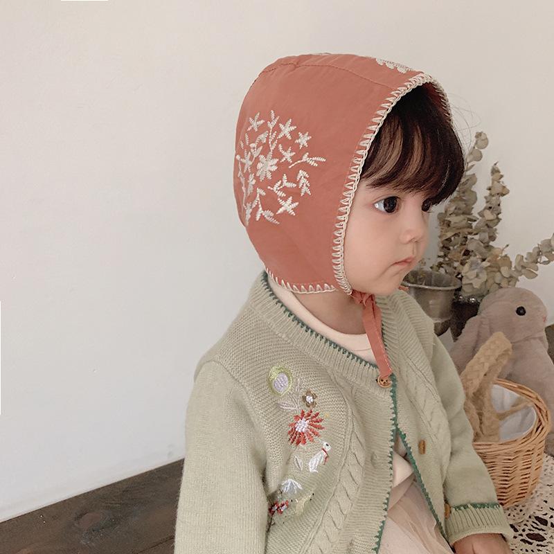 

Autumn cute baby girls floral embroidery caps kids baby girl pure cotton fashion hats, White