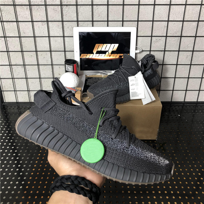 

2020 Top quality Kanye West Men Women Running Shoes Cinder Yecheil Bred Oreo Desert Sage Earth Linen Asriel Zebra Trainers Sneakers with Box, Yeezreel (reflective)