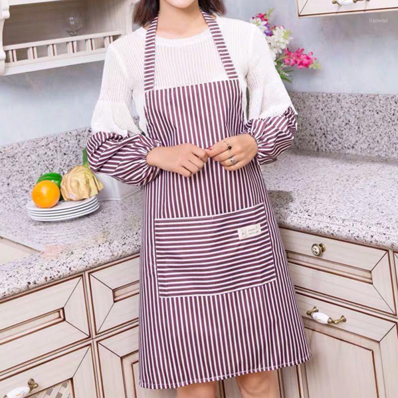 

Polyester kitchen apron, oil and water resistant, easy to clean and machine washable, with sleeves l1