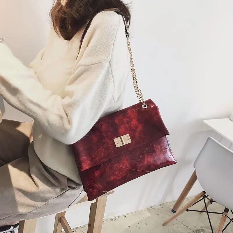 

Hot sale new fashion single shoulder Messenger bag chain wild trend small square bag street shopping coin purse Small female, Black