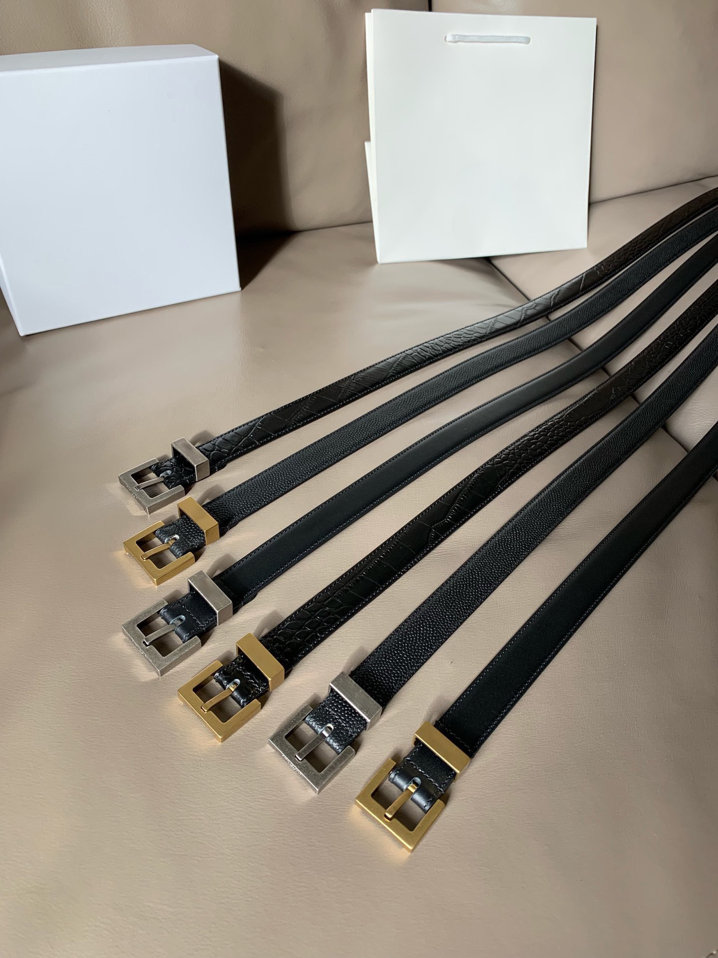 

New top best quality 2.0 2.5 3.0 cm widths black genuine leather pin buckle women belt with box women designers belts Waistband 558088 66, Belts with white box