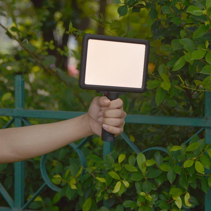 

VLD-P116 Handheld Portable 116 LED Light Panel Dimmable Brightness with 2200MAh Battery for Video and Photography(EU Plug)1