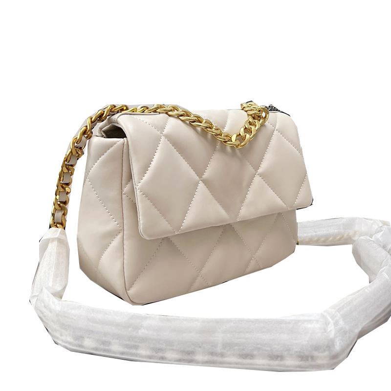 

19 Classic Mini Flap Lambskin Bags Gold Metal Hardware Wallet Purse Quilted Matelasse Chain Totes Crossbody Shoulder Luxury Designer Cosmetic Case Handbags 20CM, Box