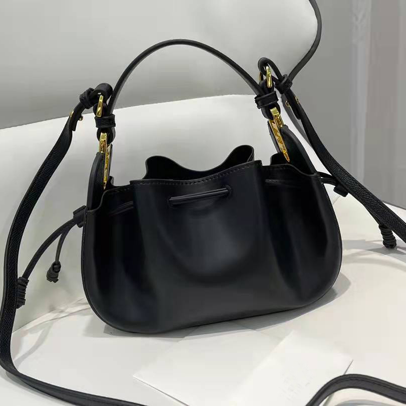 

5-color fashionable women's Dumpling bag shoulder bag multiple back methods messenger cow leather with drawstring design is suitable for cute and enthusiastic, Serpentine