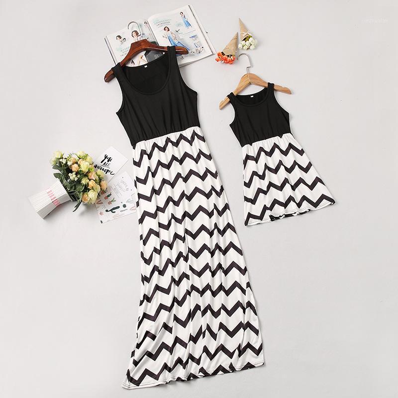 

Mother And Me Family Matching Waves Patchwork Dress Clothing Women Children Girls Casual Dress Sundress1