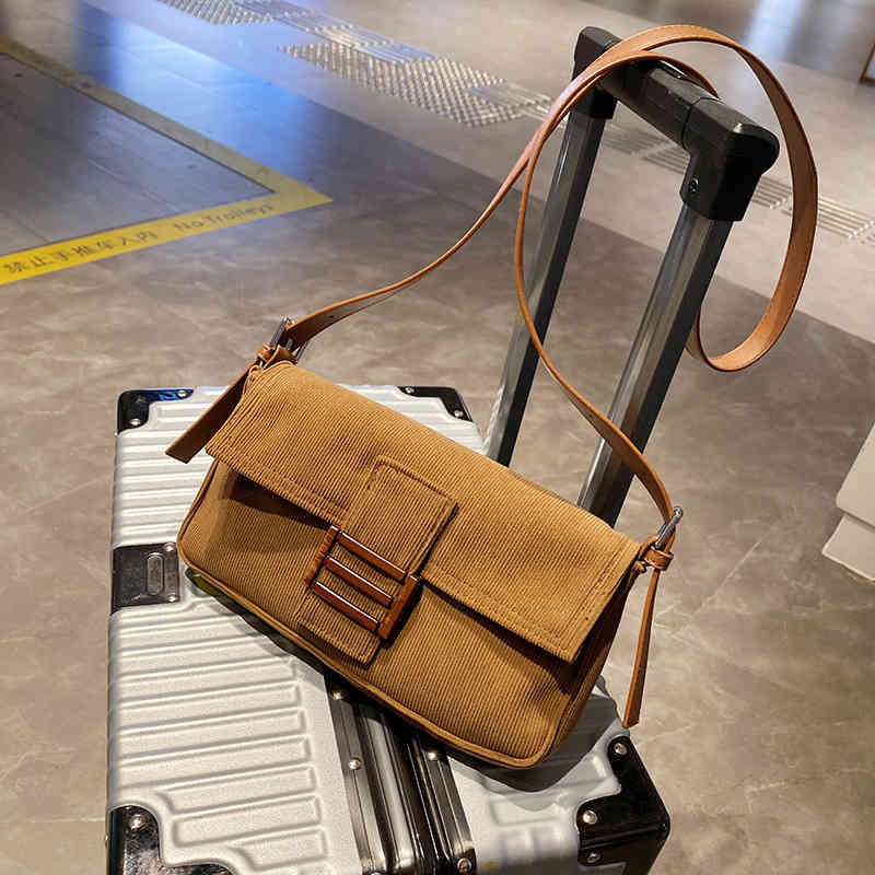 

Purses Discount winter and winter bag new women's small versatile messenger suede leisure square purse, Black