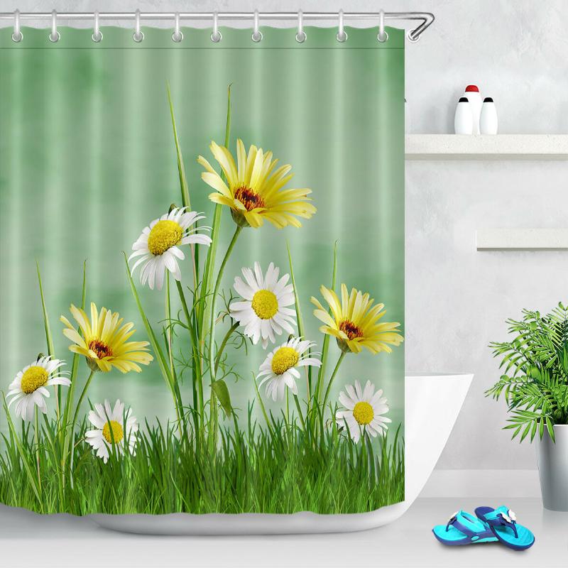 

Polyester Waterproof Fabric Blooming Daisy Grassland Shower Curtain Set