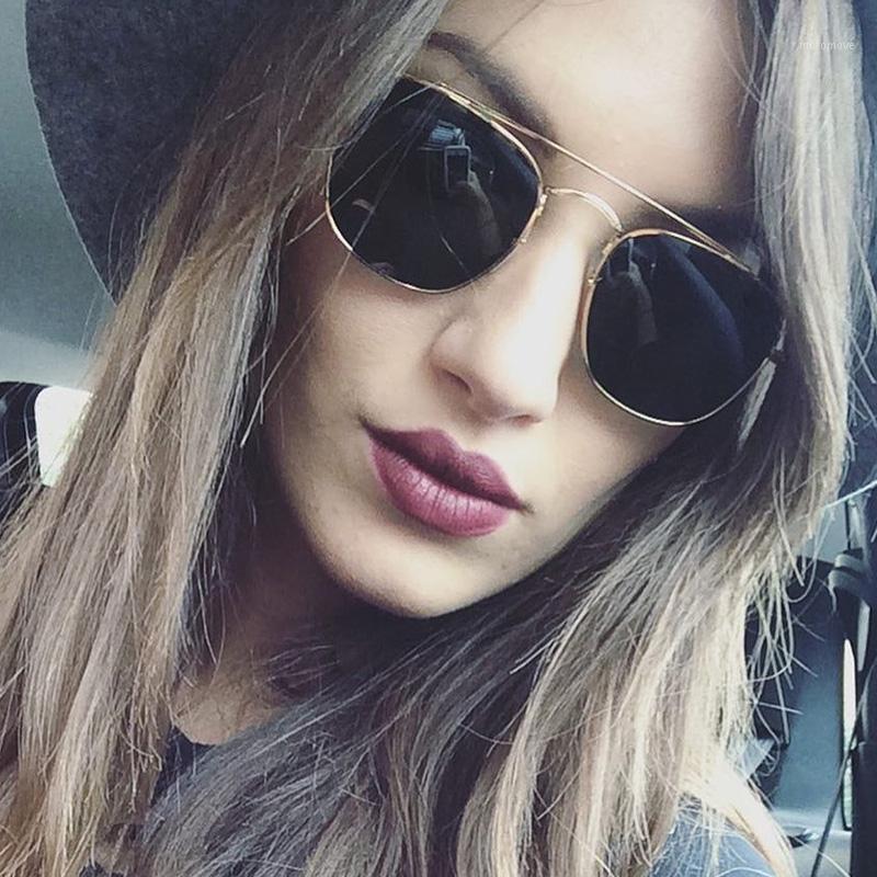 

2020 New Fashion Vintage Metal Square Style Sunglasses Women Classic Gradient Brand Design Men Sun Glasses UV4001