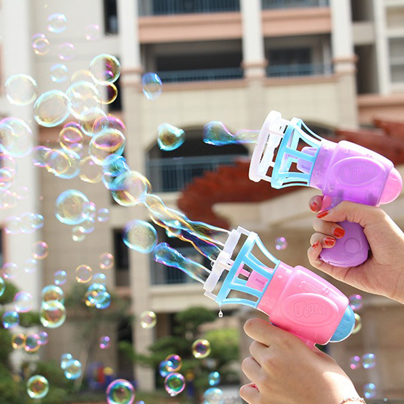 1pc rolig utomhus spel fan bubbla maskin leksaker för barn sommar automatiska elektriska bubblor kamera maskiner bad leksak barn gif