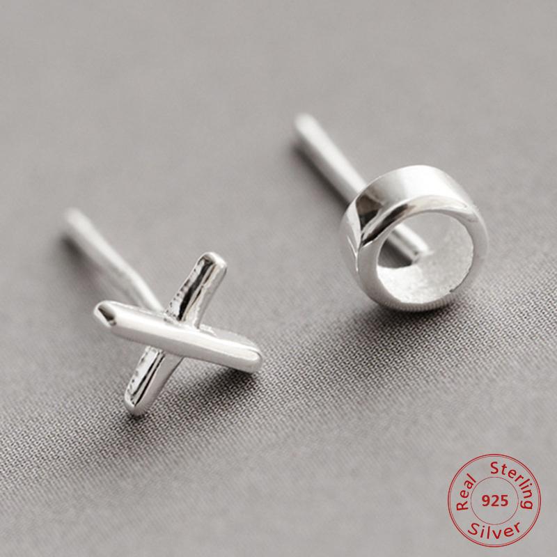 

Stud 100% 925 Sterling Silver 2021 Women Jewelry Fashion Cute Tiny Asymmetric X O Earrings For Daughter Girls