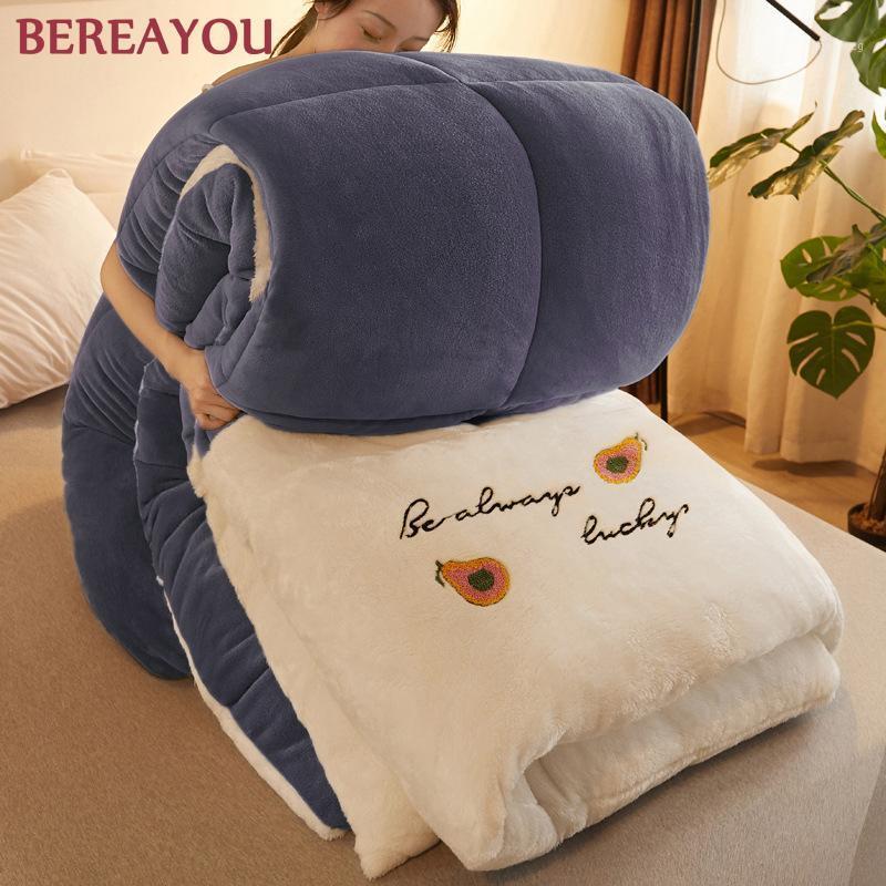 

Nordic Winter Quilts Core Thicken Plus Fleece Warm Comforters Single Double Blanket Quilted Bedding Comforter couette de lit1