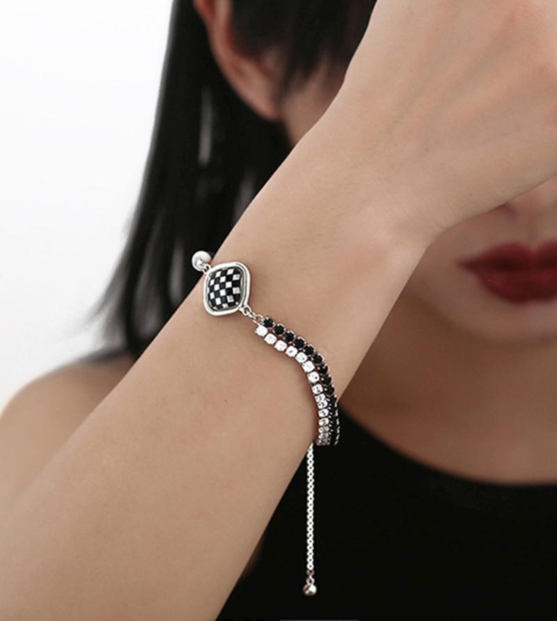 

Charm Bracelets White And Black Check Bracelet For Women Asymmetrical Rhinestone Ornament Round Beads Wrist Chain Trendy On Hand