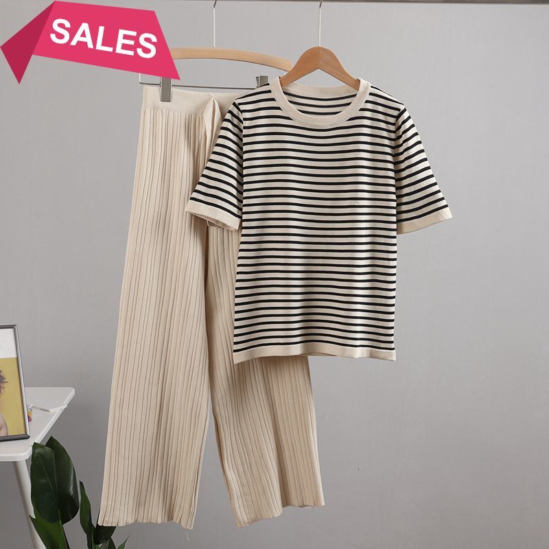 

2021 New o Neck Striped Knitted Womens Two Pieces Set Short Sleeve Sweater Top + High Waist Capri Straight Drape Pants Tracksuits 9x66, Black