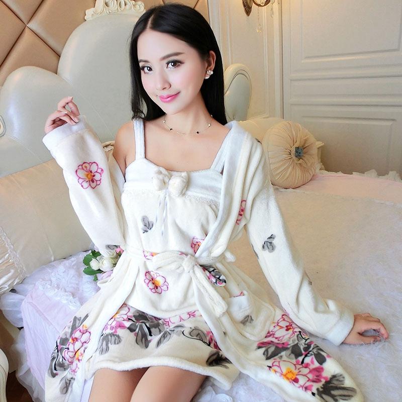 

2PCS Thick Warm Long Sleeve Flannel Robes Sets Nightgowns for Women 2020 Winter Coral Velvet Sleepwear Suit Bathrobe Night Dress