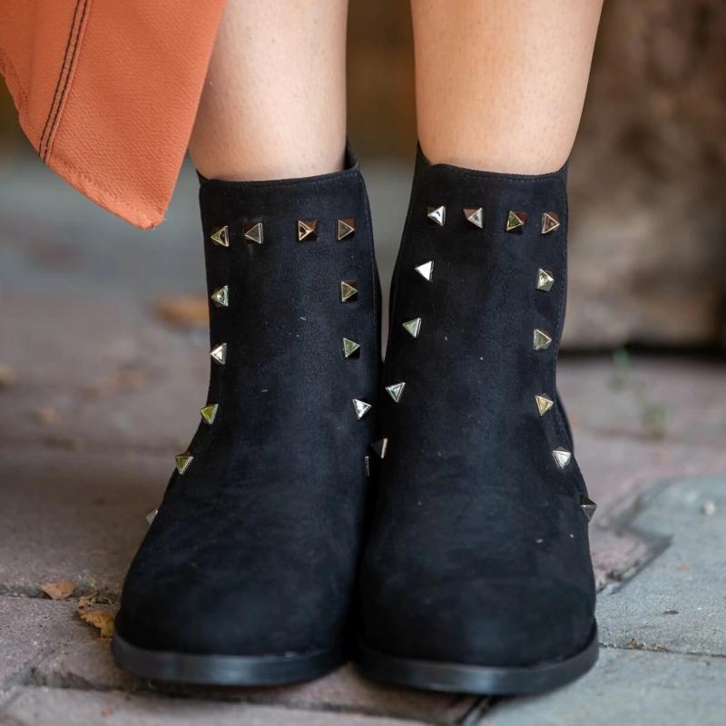 

Star Black Suede Boots