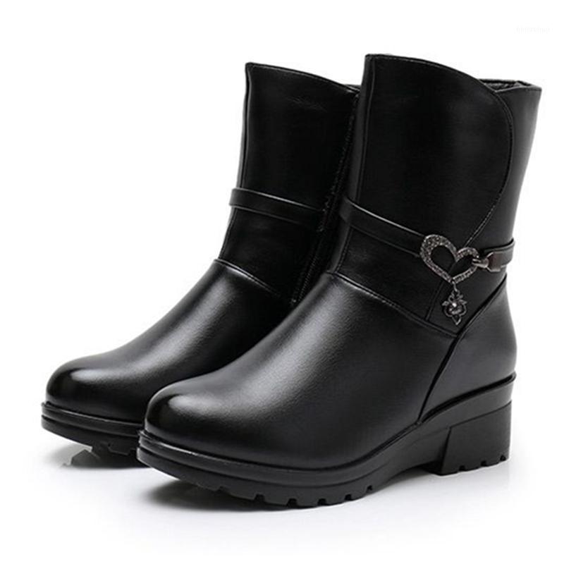 

Winter Warm Women Boots Ankle Fur Insole Genuine Split Leather Handmade Sewing Heart Shape Buckle Furry Casual Hot Shoes Ladies1, Black