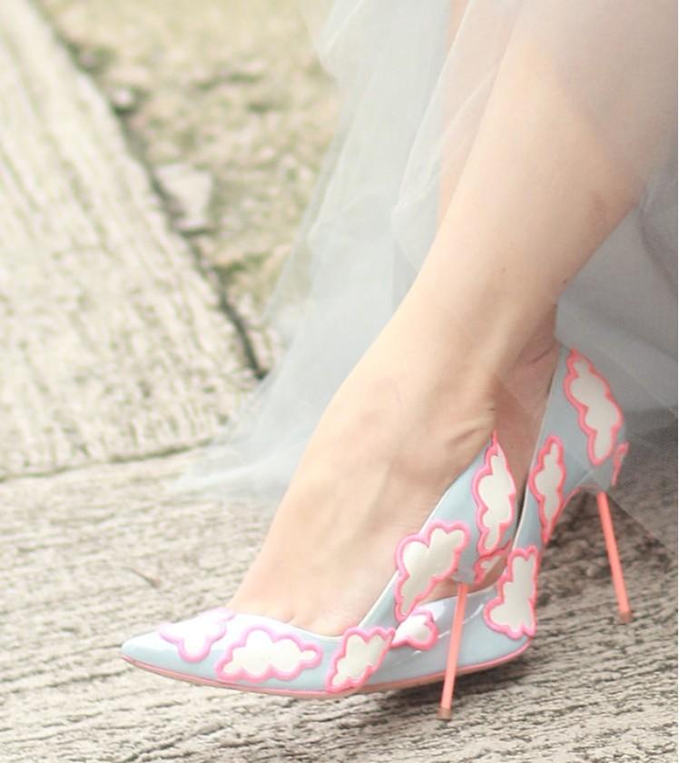 

Spring Fresh Style Light Blue Patent Leather Women Pointy Toe Pump White Clouds Patchwork Ladies Slip On High Heels Wedding Shoe, As pic