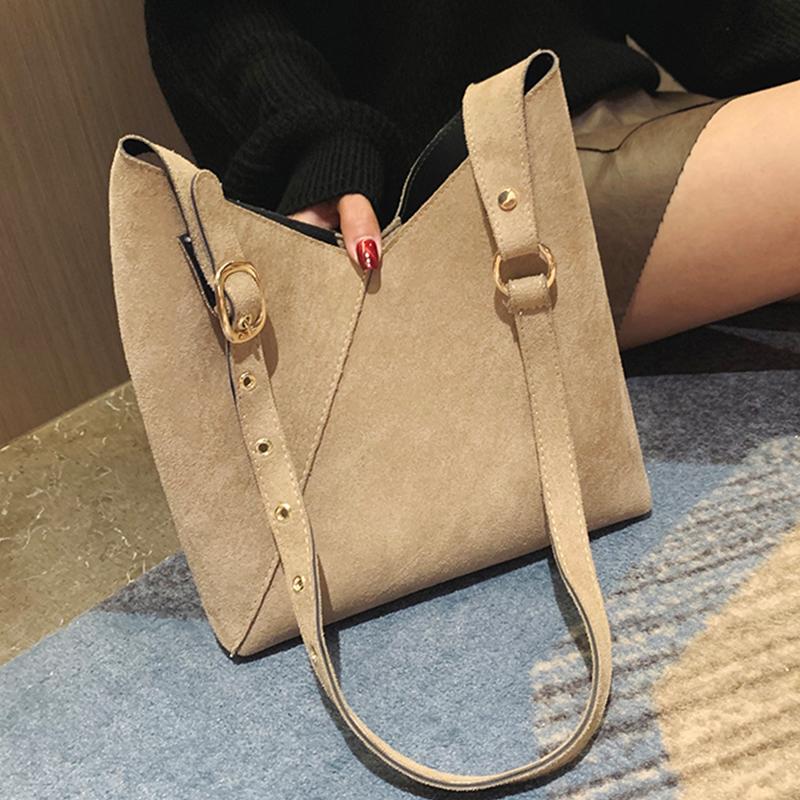 

2 Sets Solid Color Casual Tote Turn Fur Leather Shoulder Bags For Women Large Capacity Hot Trends Bag High Quality Lady Handbags, Black