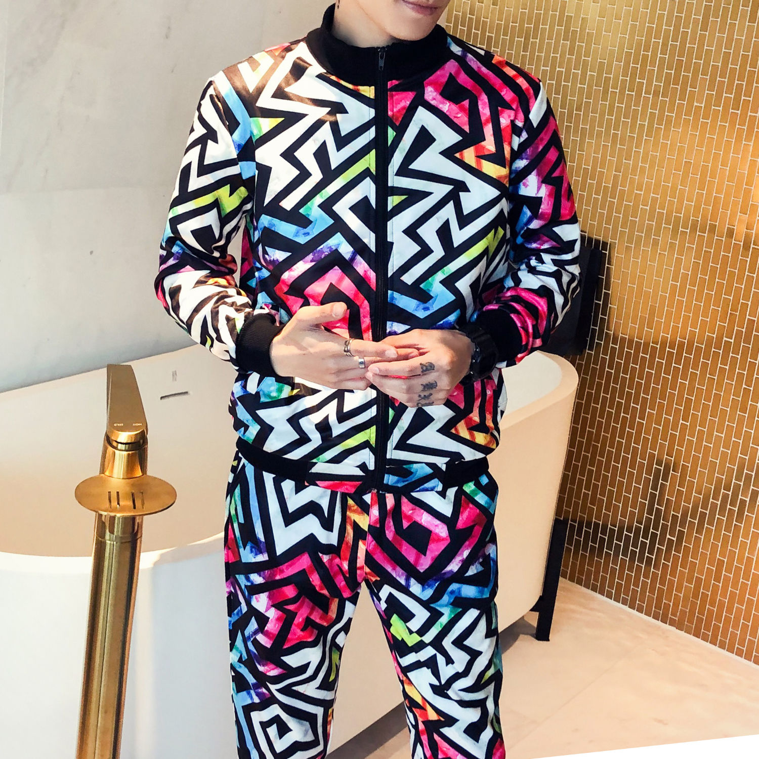 

2020 High Quality Autumn Two Sparring Pieces of Lean Men's Training Outfits Strip Set Sleeve Short Jacket and Pants Vihb, Color 0