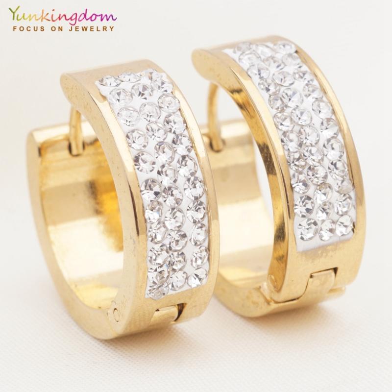 

Yunkingdom hot sale cubic zirconia gold-color titanium stainless steel circle hoop earrings for women UE02911