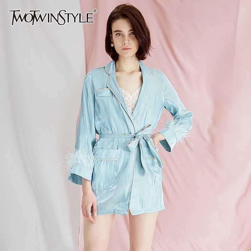 

TWOTWINSTYLE Elegant Patchwork Diamonds Feather Coat Female Long Sleeve Lapel Collar Lace Up Women's Coats 2020 Spring Fashion, White