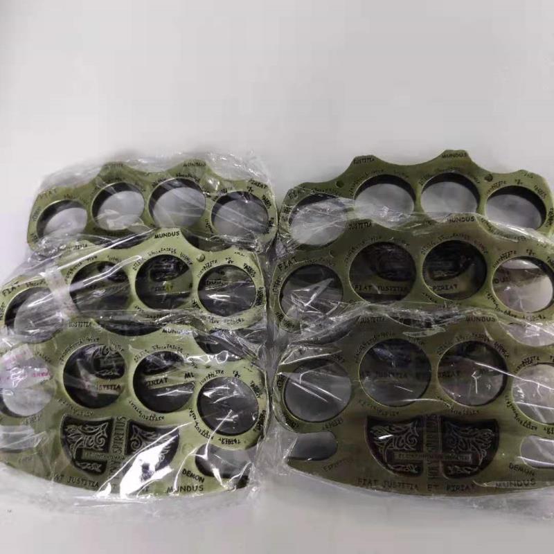 

Glass fiber alloy finger tiger four finger self defense weapon iron hand brace aluminum alloy self defense equipment clasp 50215