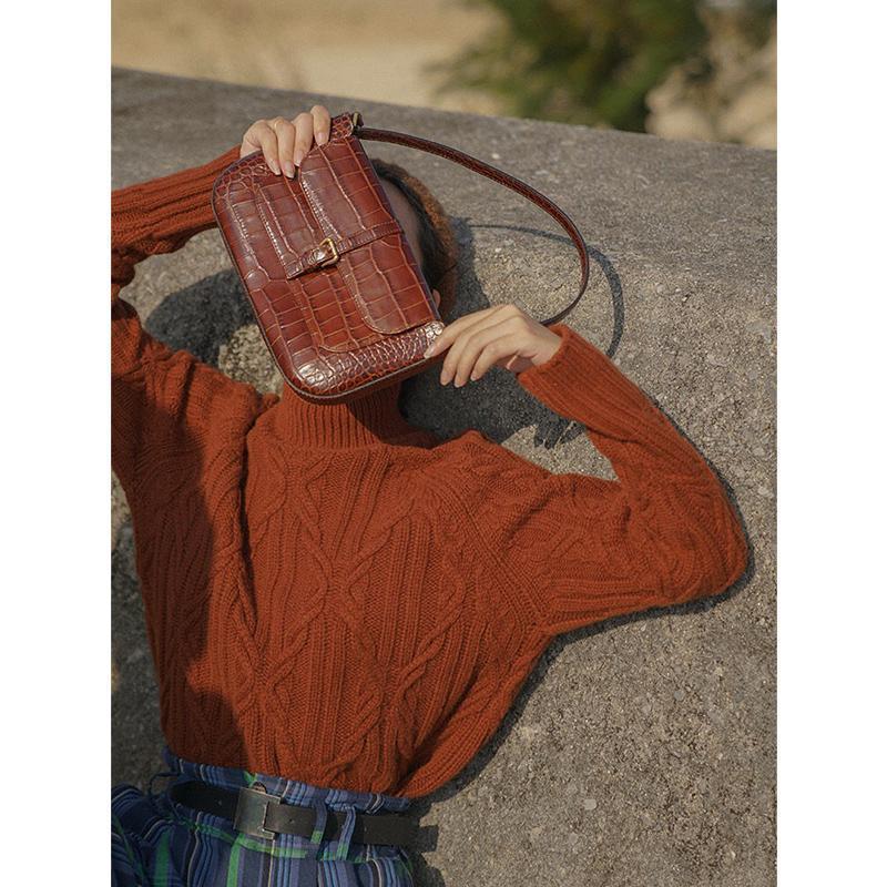 

2021 New Retro Twist Women' Nightgown Fall and Winter Lazy Windy Sweater Wear Old High-neck Thick Coat NBB7, Red.