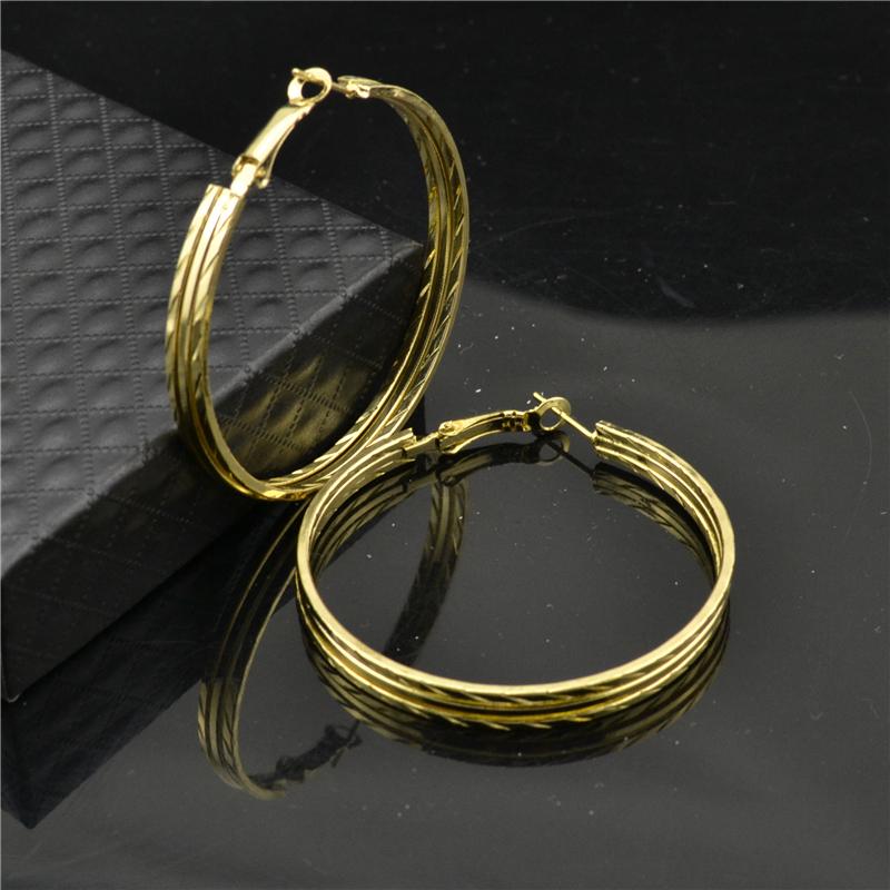 

Hoop Earrings for women Big shiny circle Fashion Jewellery Accessories exaggerated personality Wholesale Young Ladies Earring