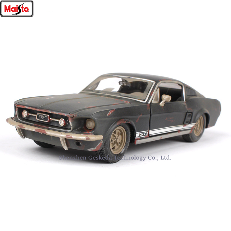 

1:24 Old 1967 Ford Mustang GT simulation Maisto alloy car model crafts decoration collection toy tools gift