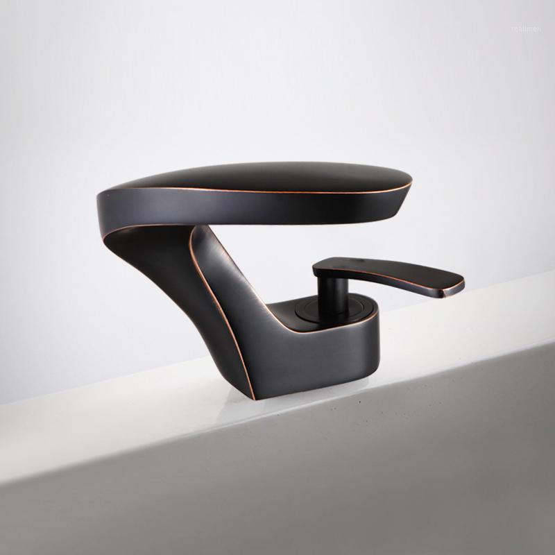 

BECOLA Innovative Design Bathroom Faucet Deck Mounted Cold And Hot Water Basin Faucet Fashion BrassTap F81511