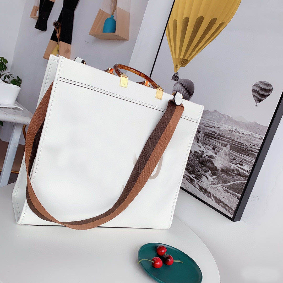 

2020 Luxury Designer 3A Handbag Shoulder Bag Ladies Messenger Bag Fashion Classic Wallet Clutch Soft Leather Foldable Messenger Bag, Customize