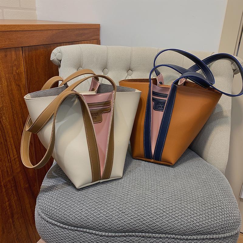 

Autumn/winter contrast color small bag for women 2021 fashion new trend fashion cross-body bag web celebrity portable bucket, Black