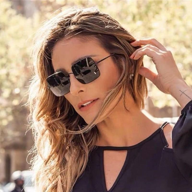 

Square Sunglasses Retro Metal Frame Brand Designer Women Vintage Sun Glasses Female Oversized Glasses UV4001