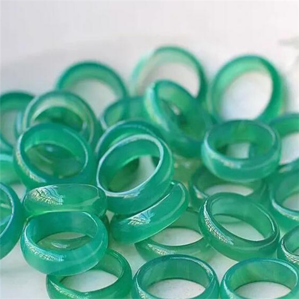 

100% natural fine jade in mix size ring + free shipping A5