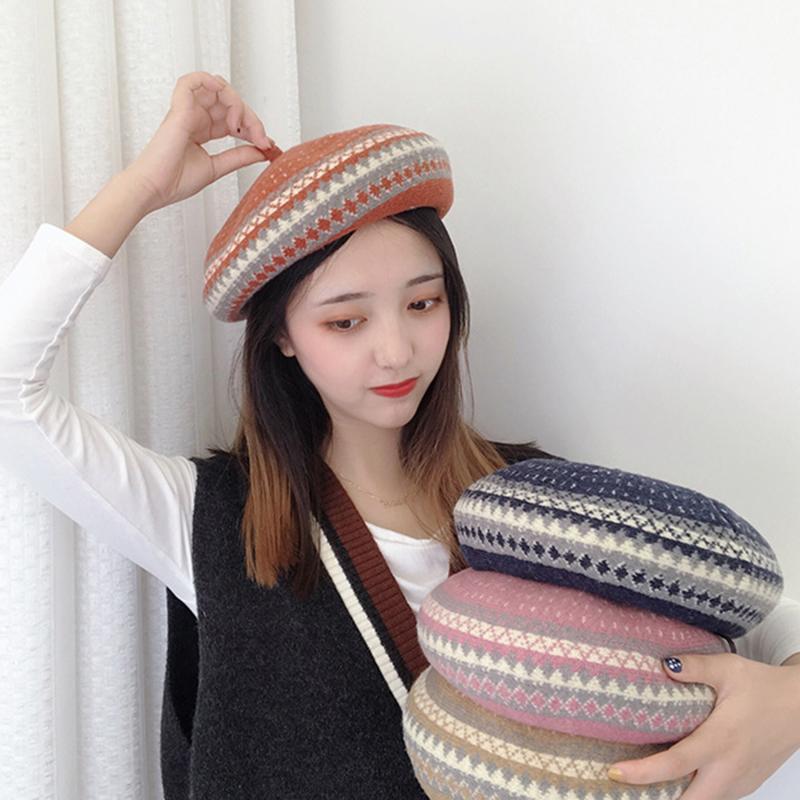 

High Quality Wool Beret Women Winters Plaid Hats Wool Berets Women Classic Felt Warm French Artist Hat Beanie 6Colors, Red
