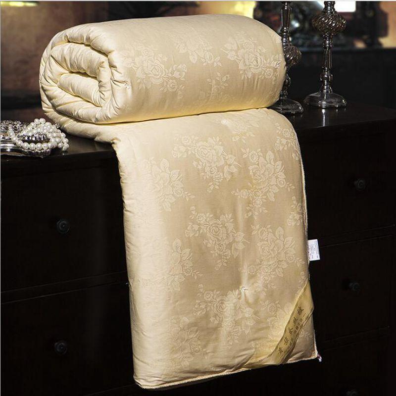 

High Quality 100%Silk Satin Jacquard Silk Comforter Summer Winter Fashion Warm Silk Blanket Manual Process Filled Quilt 4 colors, White