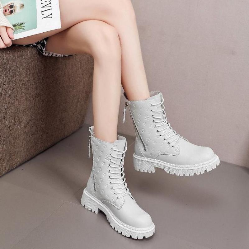

2020 winter new fashion ladies patent leather boots plus velvet platform casual shoes, Beige