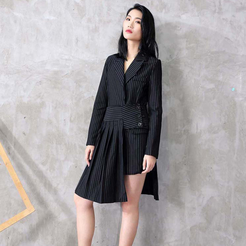 

[EAM] New Spring Lapel Long Sleeve Black Striped Loose Half-body Irregular Skirt Two Piece Suit Women Fashion JC507 201130, Suit and skirt set