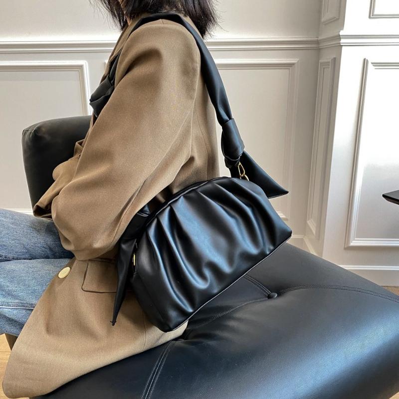 

Folds Design PU Leather Shoulder Bags For Women 2020 Winter Shoulder Handbags Women's Trend Vintage Hand Bags, Black
