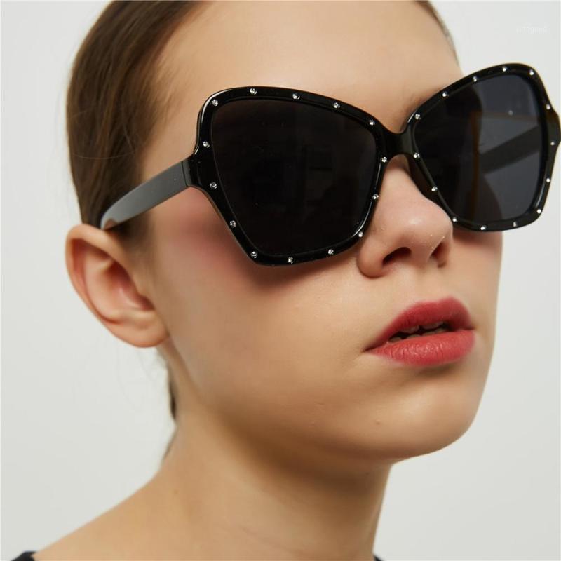 

Sunglasses 2021 Products Trending Latest Model Oversize Big Square Black Women Men Socks Fashion Futuristic1