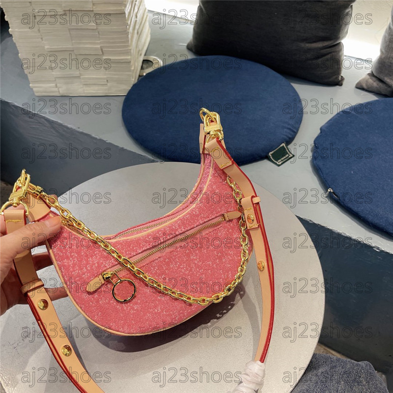 

Half-Moon Loop Baguette Handbag Chain Designer Bags Purse Wallet Navy-Blue Pink Denim Jacquard Weave Compact 2022 Show Cross Body Bag, 01