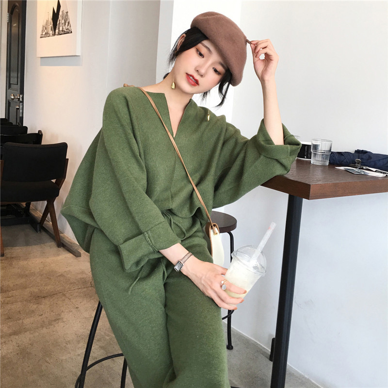 

2021 Women Two Outfits Fall New Winter Released Pullovers Nightgown Pants Wide Leg 2 Piece Suit V320, Green.