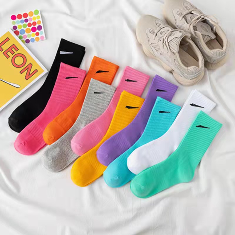

Wholesale Macaron Mid-tube Sports Socks for Men and Women, Low