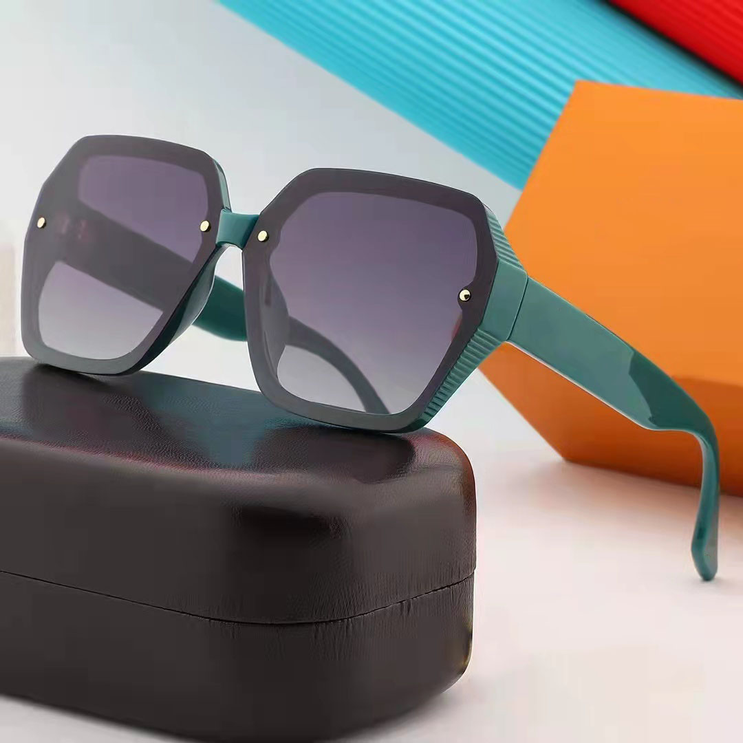 

2022 Designer Sunglasses Men and Women Black White Brown Pink Brand Glasses Quality Top 1